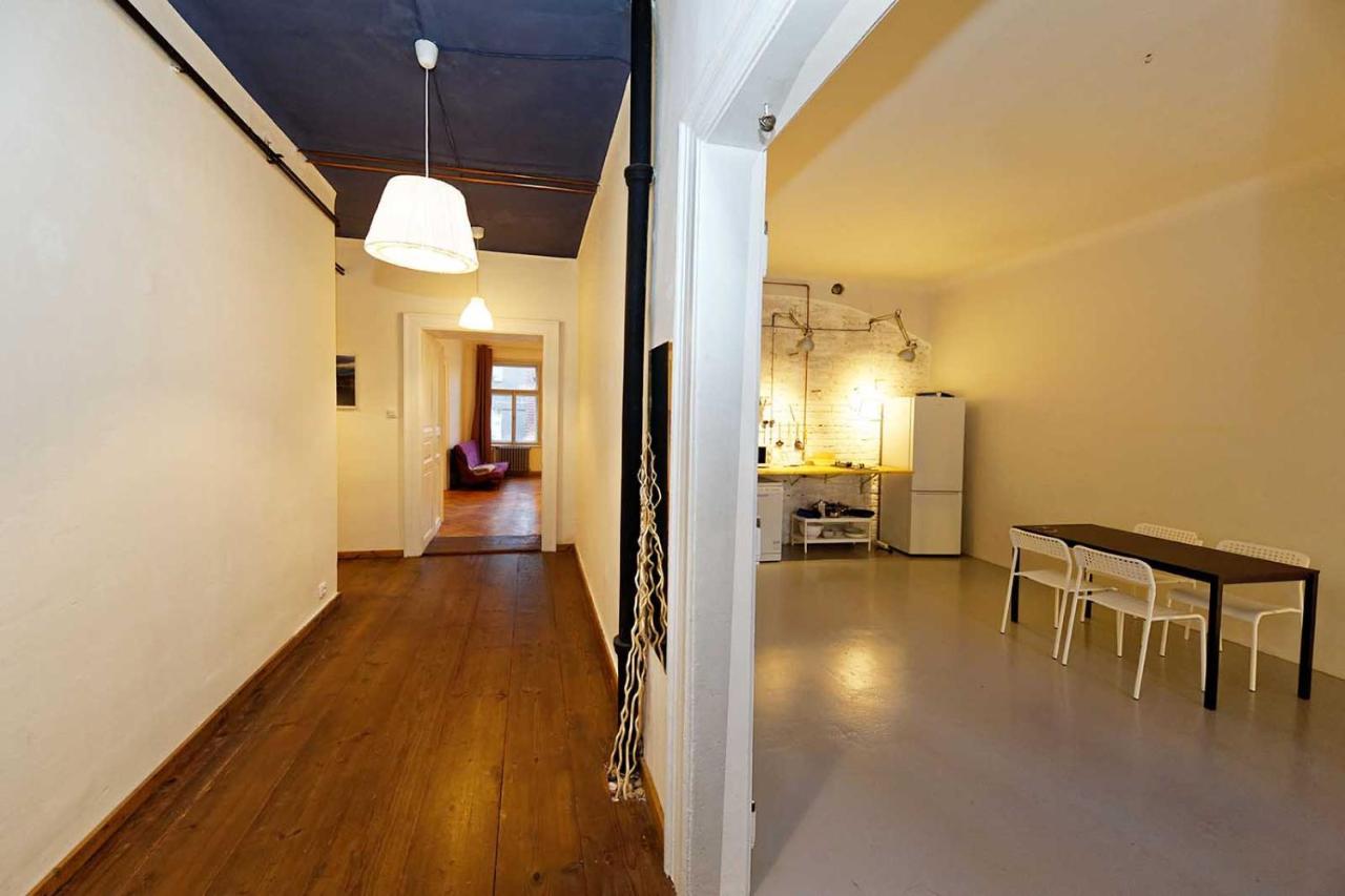 Peter'S Tower Apartments Praha Bagian luar foto