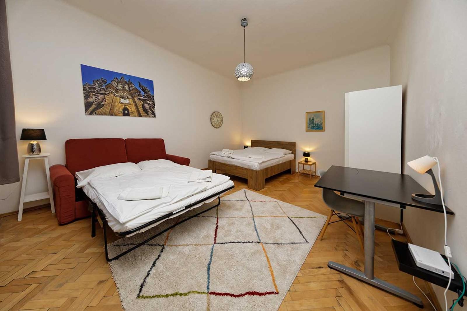 Peter'S Tower Apartments Praha Bagian luar foto